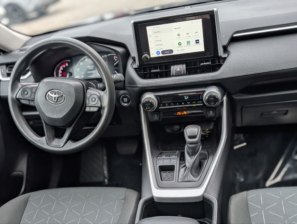 Photo 18 of this TOYOTA RAV4