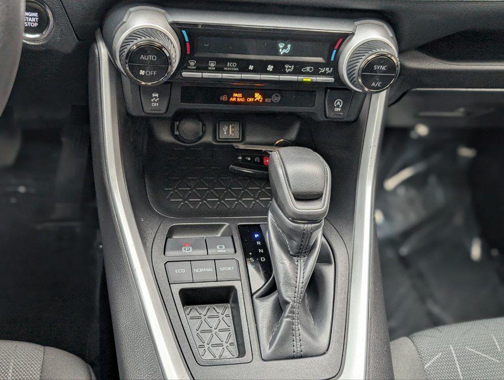 Photo 25 of this TOYOTA RAV4