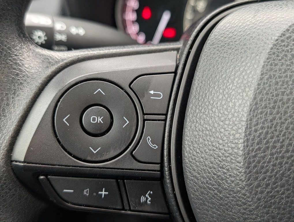 Photo 21 of this TOYOTA RAV4