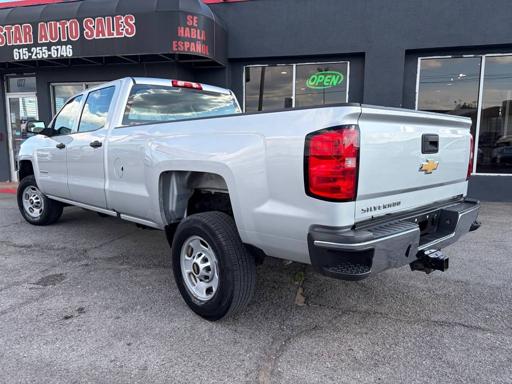 Photo 4 of this CHEVROLET SILVERADO 2500
