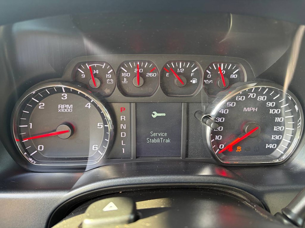 Photo 18 of this CHEVROLET SILVERADO 2500