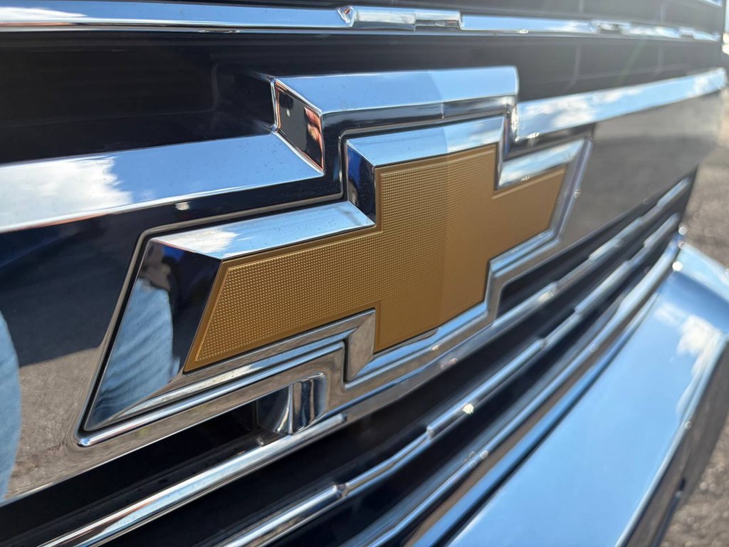 Photo 39 of this CHEVROLET SILVERADO 2500
