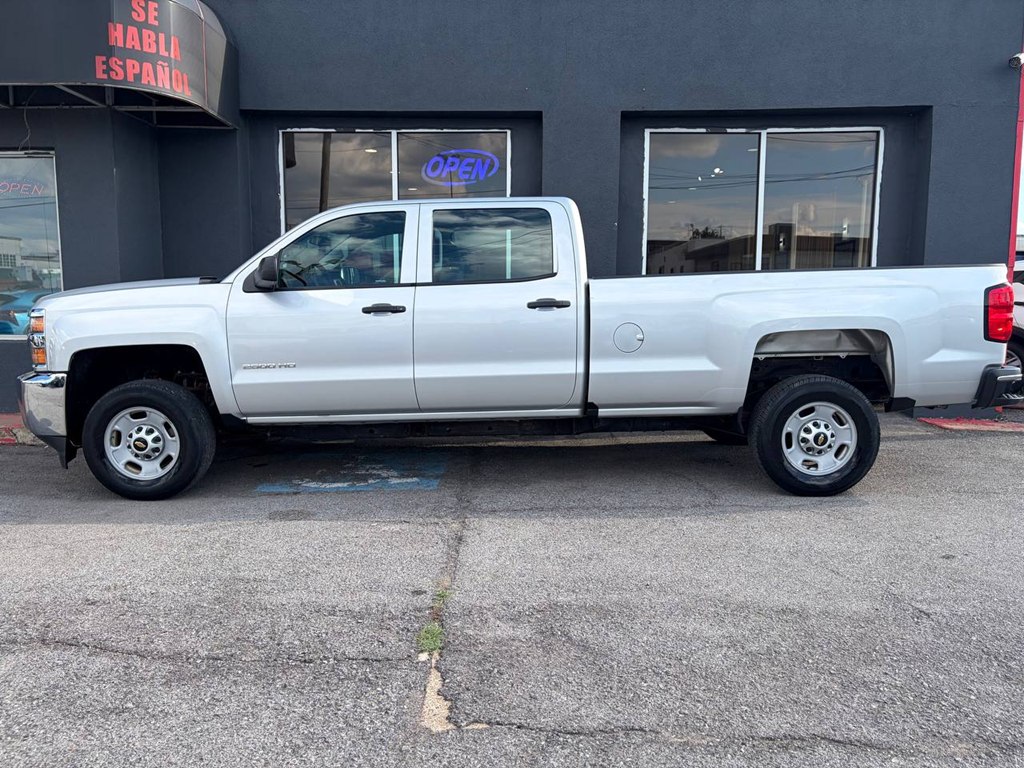 Photo 3 of this CHEVROLET SILVERADO 2500