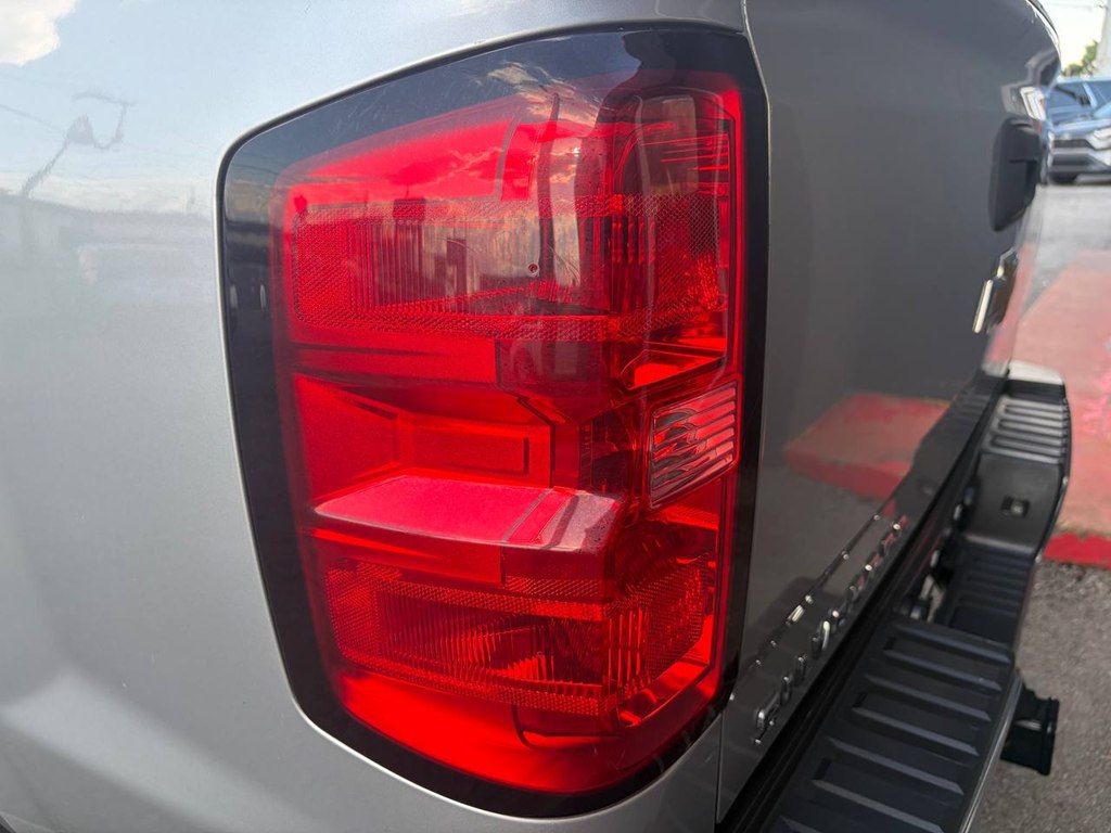 Photo 40 of this CHEVROLET SILVERADO 2500