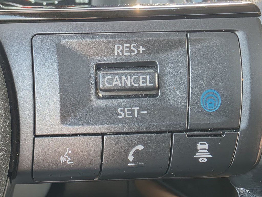 Photo 22 of this NISSAN PATHFINDER