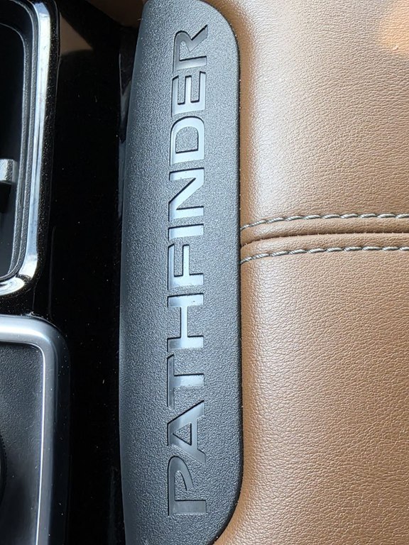 Photo 33 of this NISSAN PATHFINDER