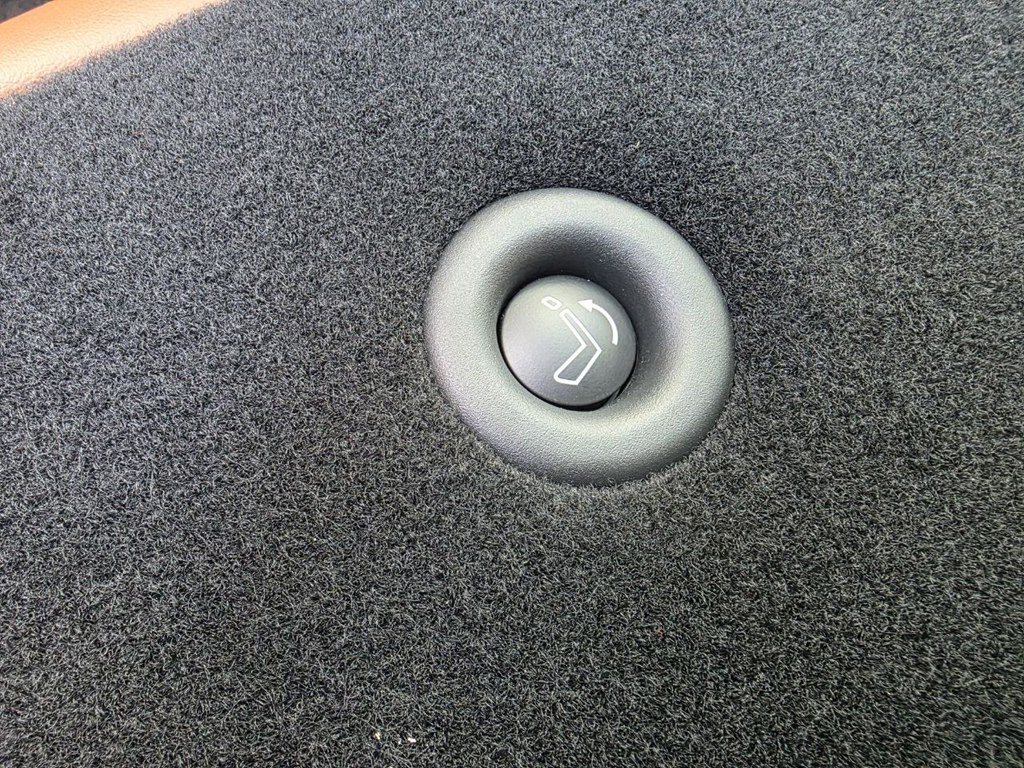 Photo 44 of this NISSAN PATHFINDER