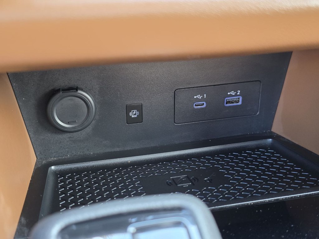 Photo 28 of this NISSAN PATHFINDER