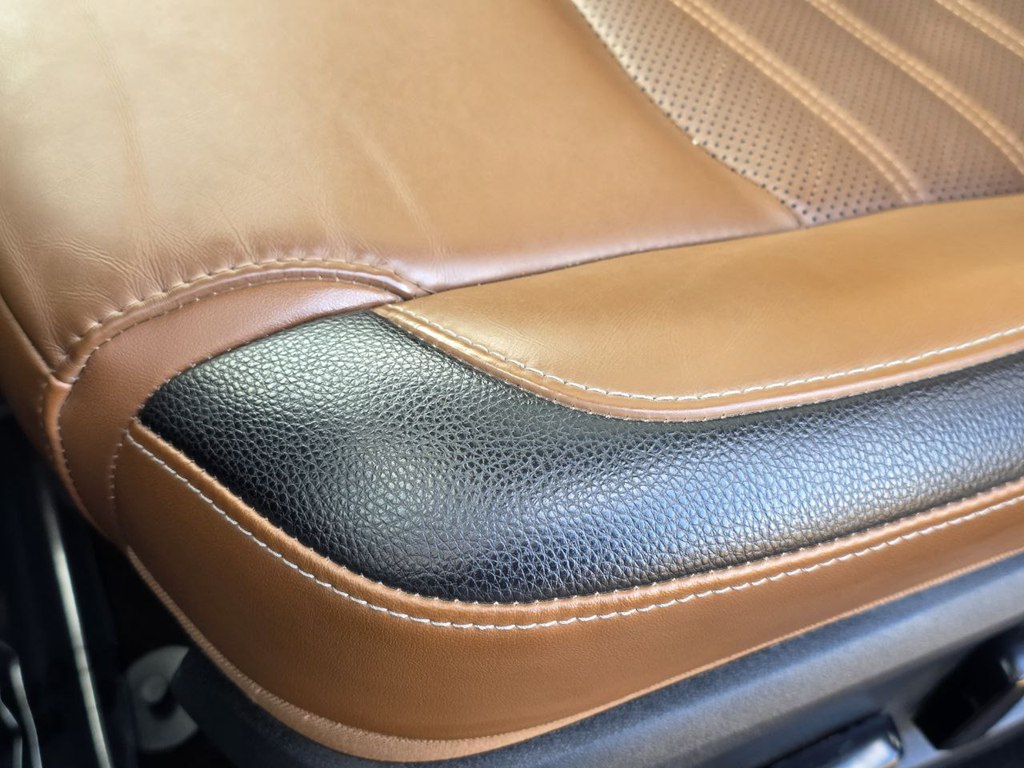 Photo 38 of this NISSAN PATHFINDER