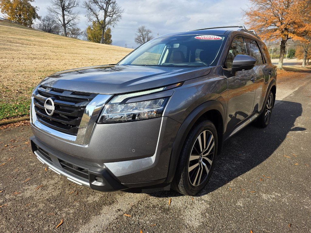 Photo 2 of this NISSAN PATHFINDER