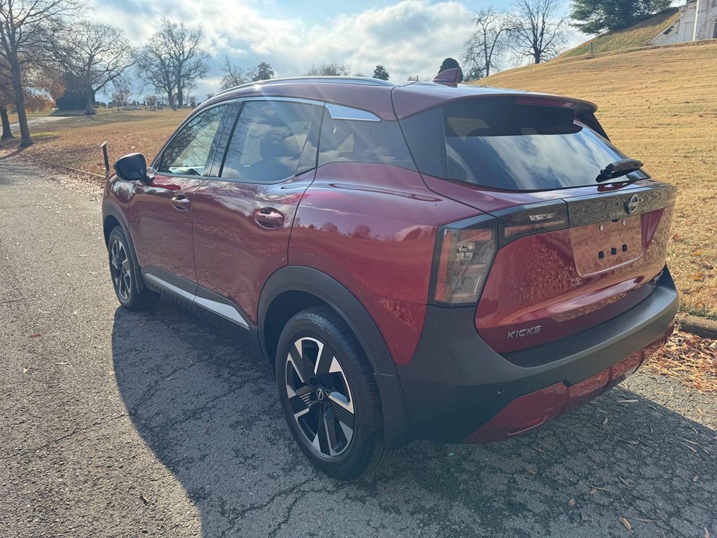 Photo 4 of this NISSAN KICKS