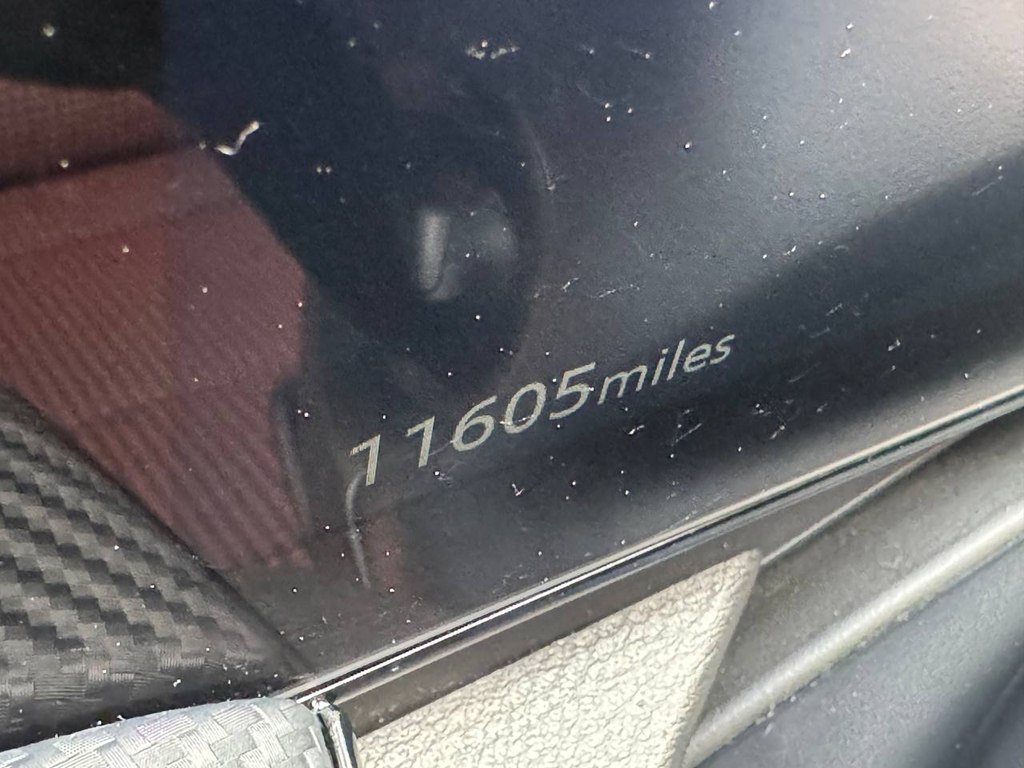 Photo 25 of this NISSAN KICKS