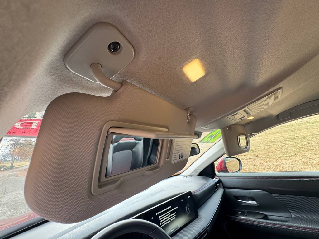 Photo 46 of this NISSAN KICKS