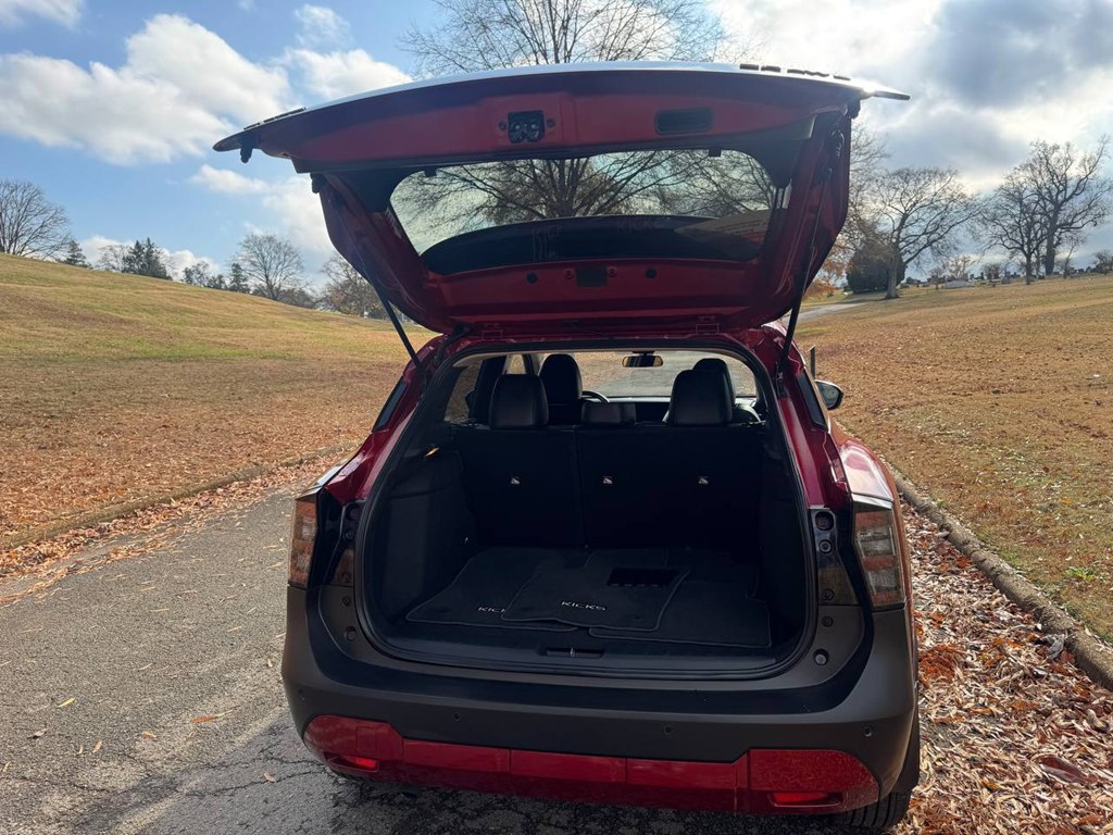 Photo 22 of this NISSAN KICKS