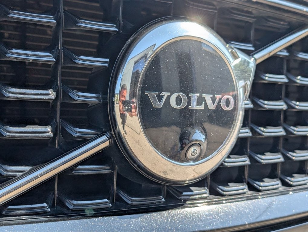 Photo 33 of this VOLVO S60