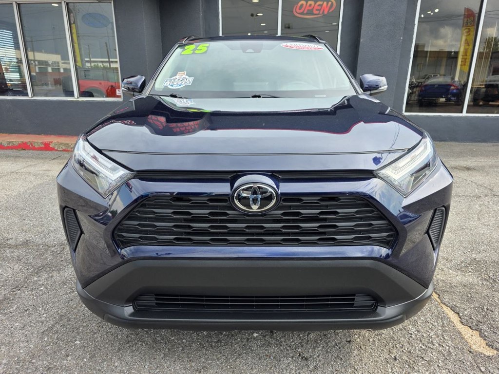Photo 9 of this TOYOTA RAV4