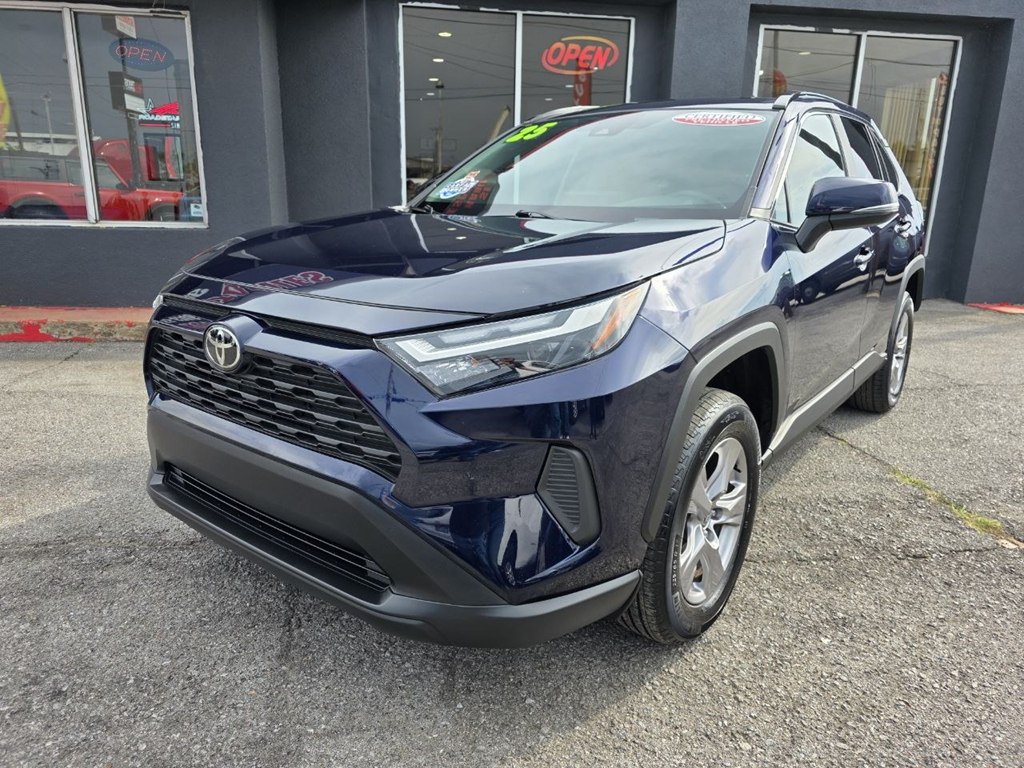 Photo 2 of this TOYOTA RAV4