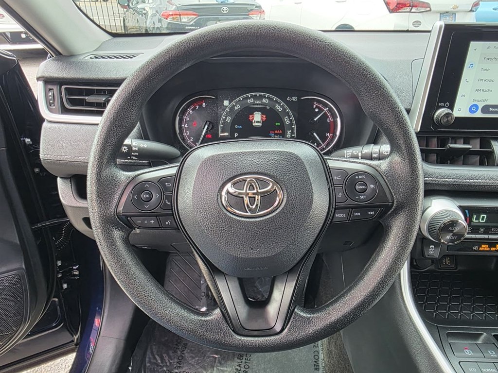 Photo 15 of this TOYOTA RAV4