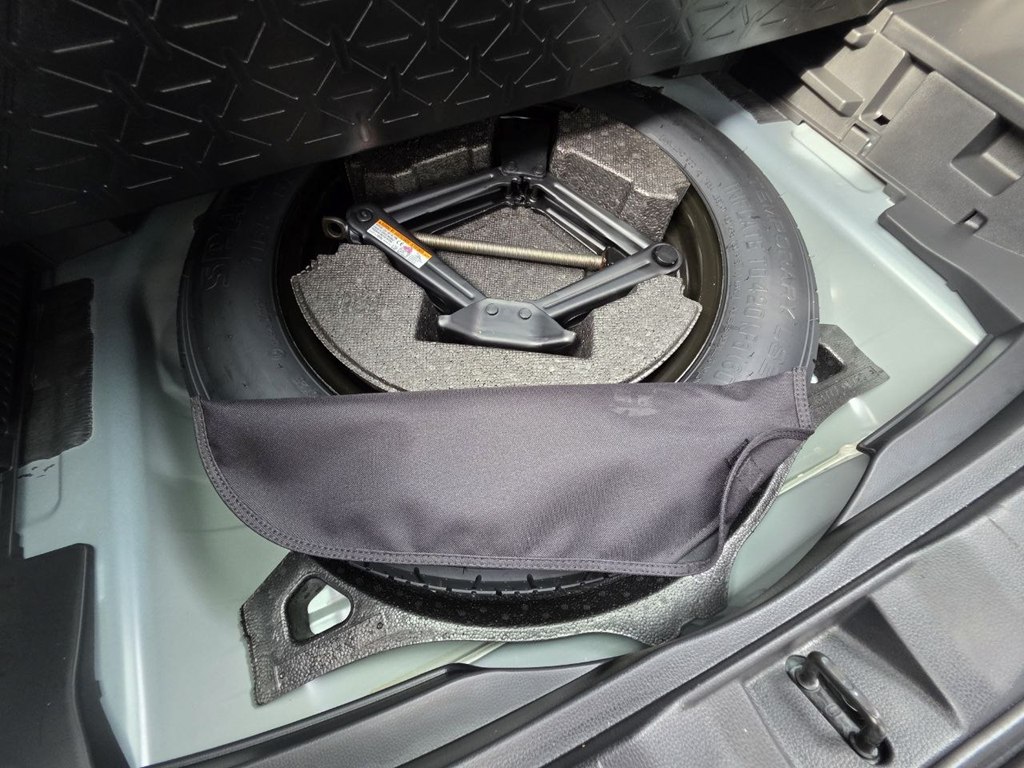 Photo 67 of this TOYOTA RAV4