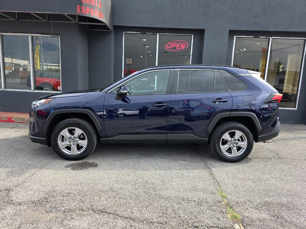 Photo 3 of this TOYOTA RAV4