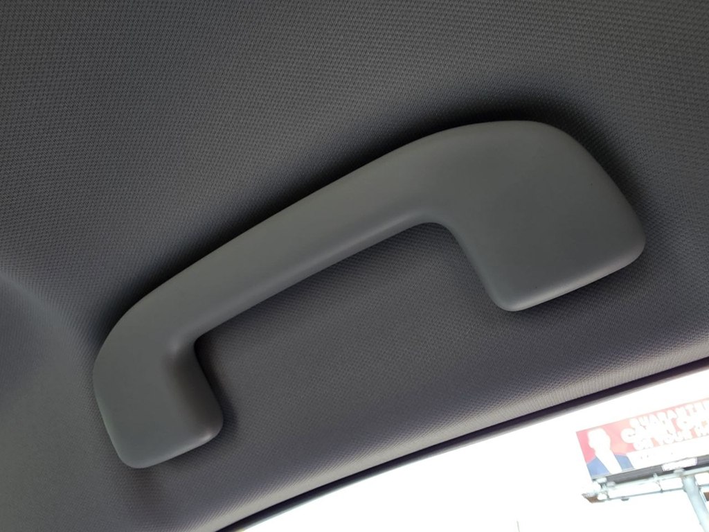 Photo 49 of this TOYOTA RAV4