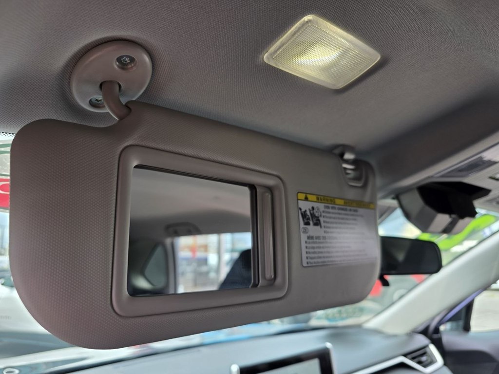 Photo 31 of this TOYOTA RAV4