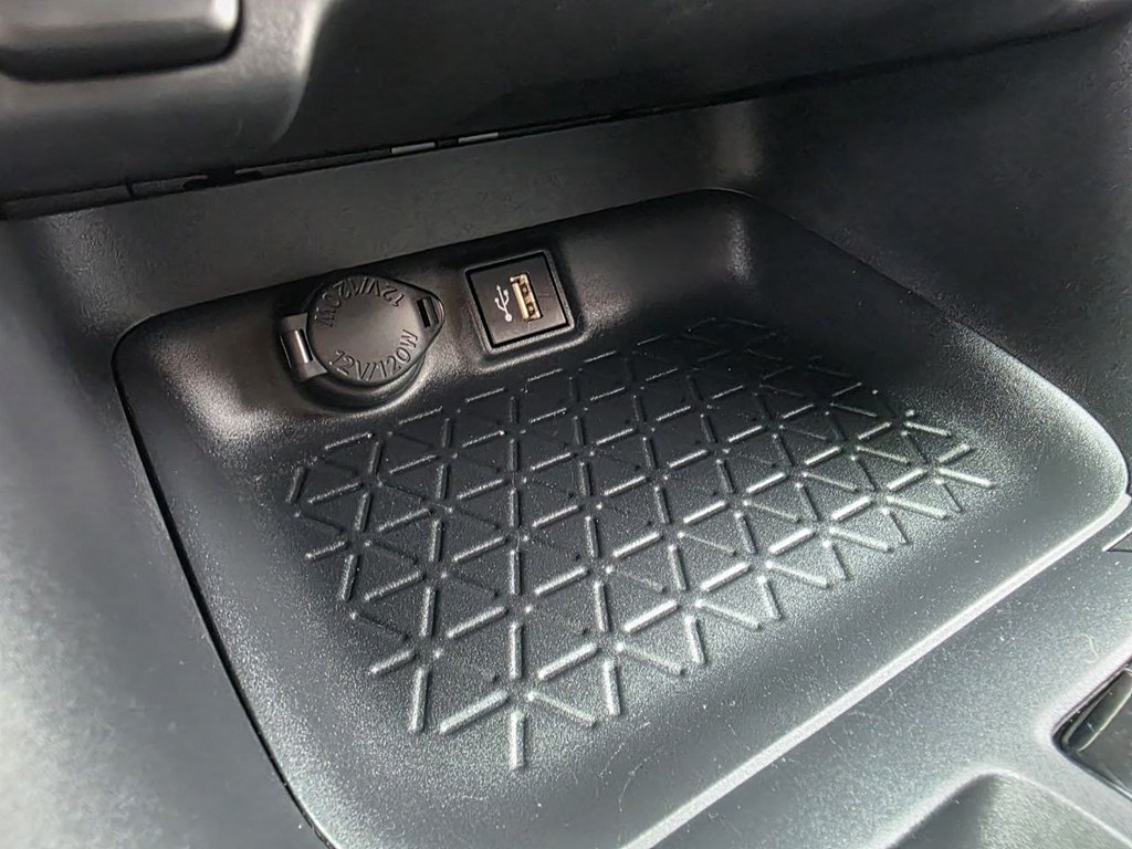 Photo 19 of this TOYOTA RAV4