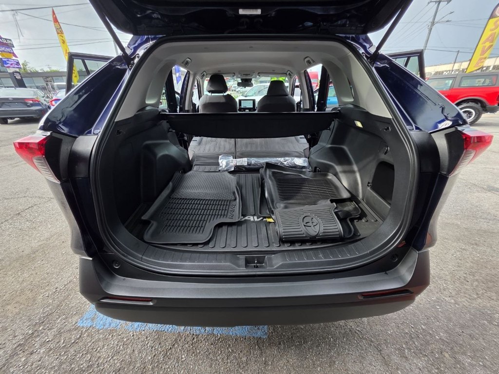 Photo 62 of this TOYOTA RAV4