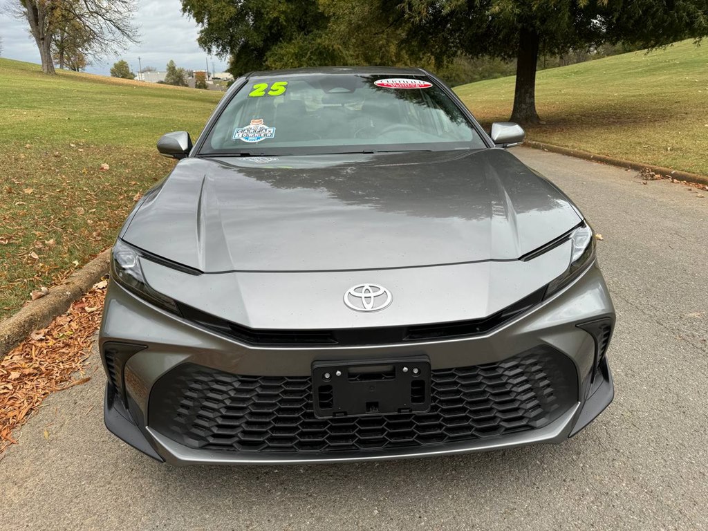 Photo 8 of this TOYOTA CAMRY
