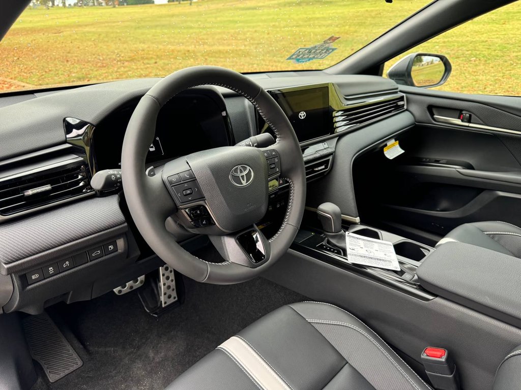 Photo 11 of this TOYOTA CAMRY