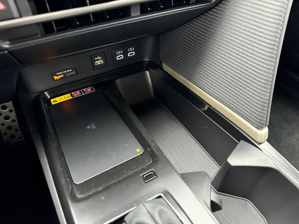 Photo 15 of this TOYOTA CAMRY
