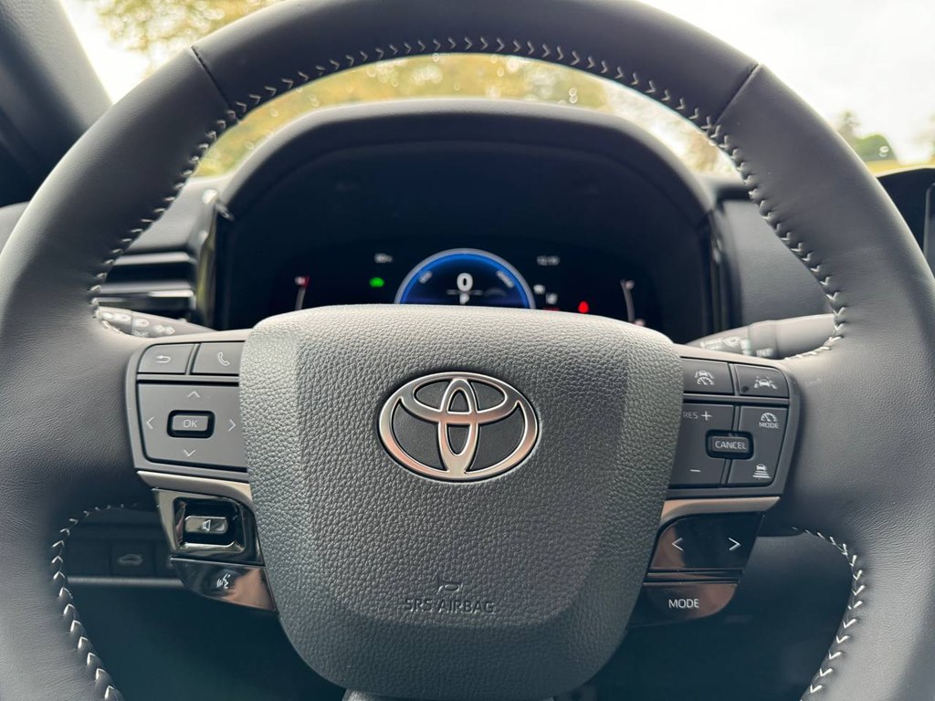 Photo 17 of this TOYOTA CAMRY