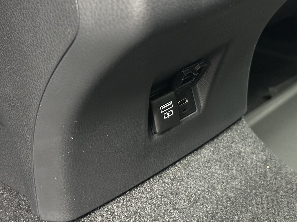 Photo 39 of this TOYOTA CAMRY