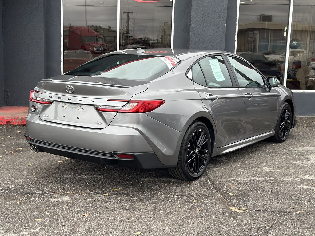 Photo 6 of this TOYOTA CAMRY