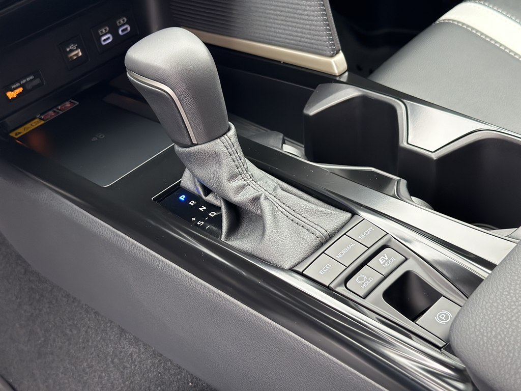 Photo 31 of this TOYOTA CAMRY