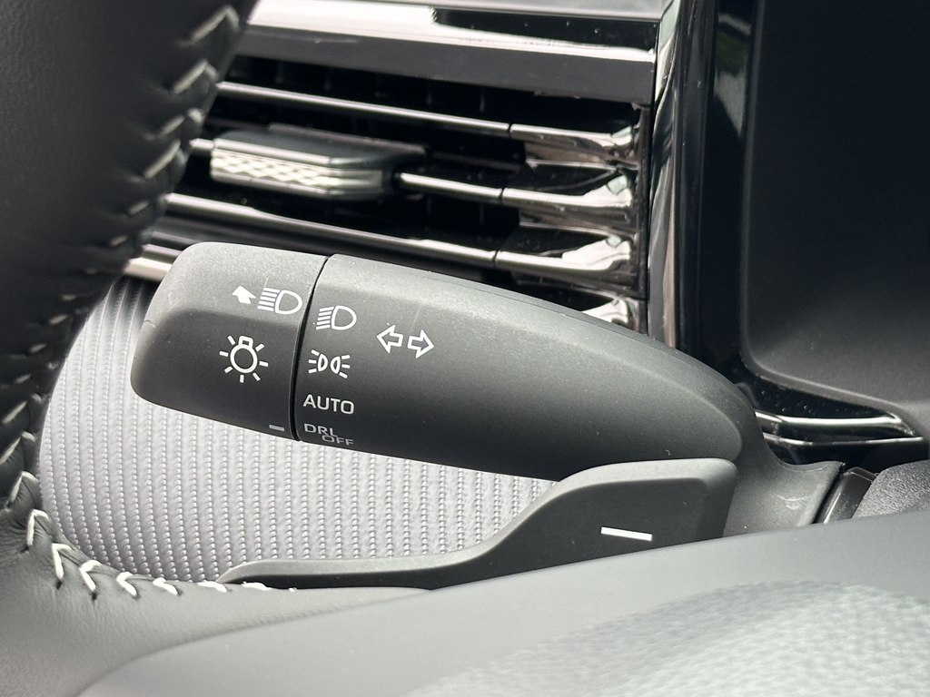 Photo 21 of this TOYOTA CAMRY