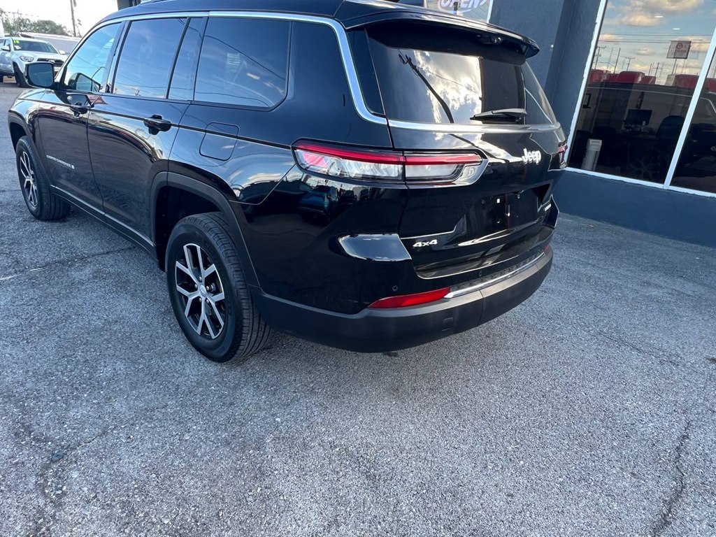Photo 4 of this JEEP GRAND CHEROKEE