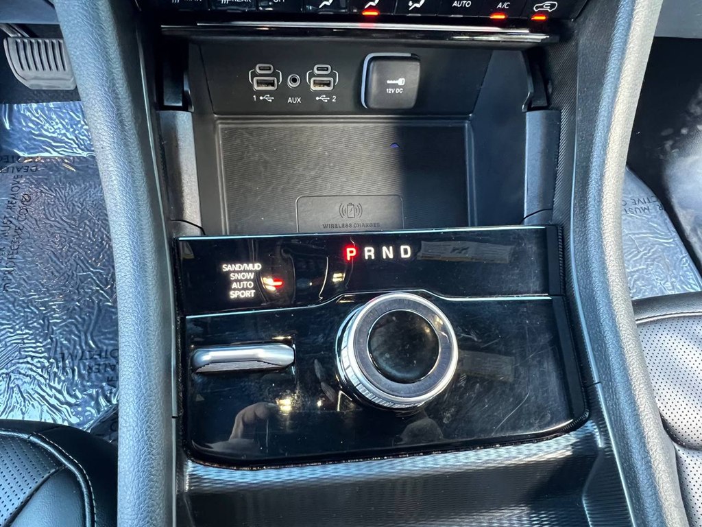 Photo 21 of this JEEP GRAND CHEROKEE