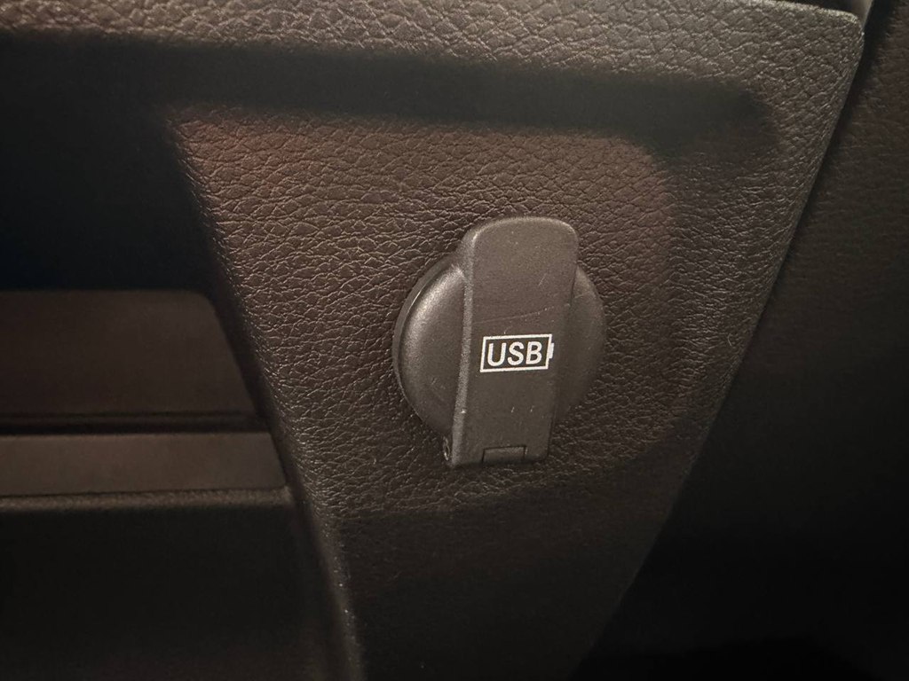 Photo 33 of this RAM 1500 CLASSIC