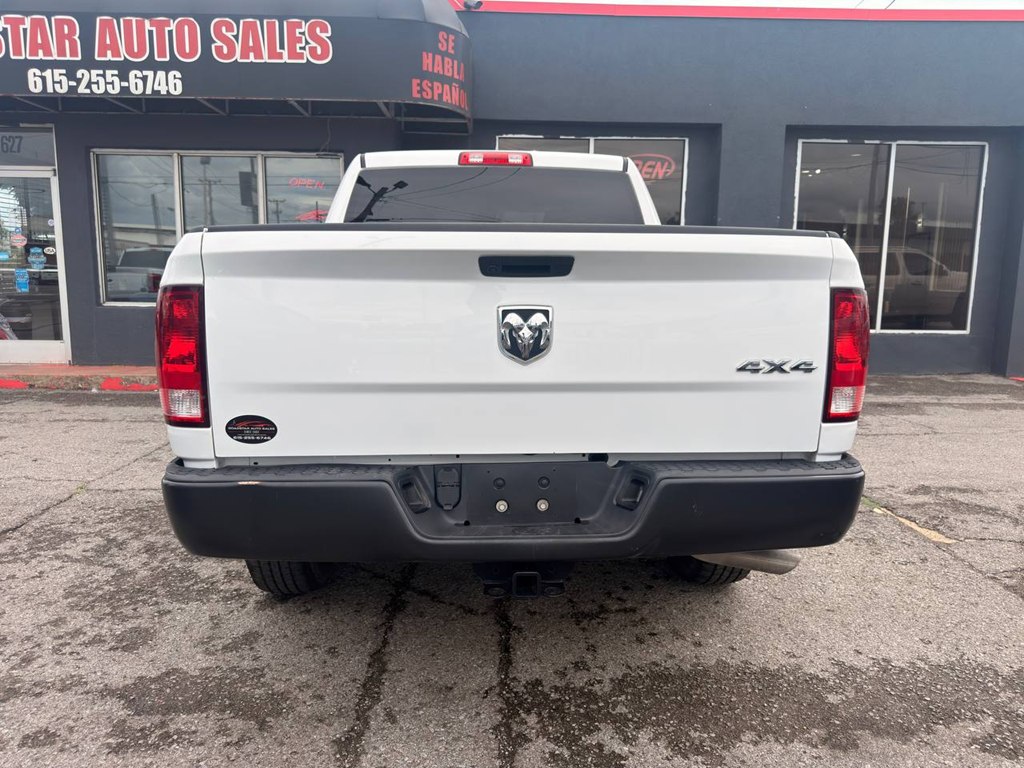 Photo 5 of this RAM 1500 CLASSIC