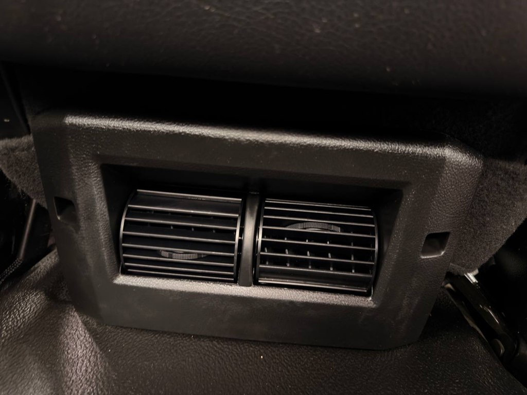 Photo 50 of this RAM 1500 CLASSIC