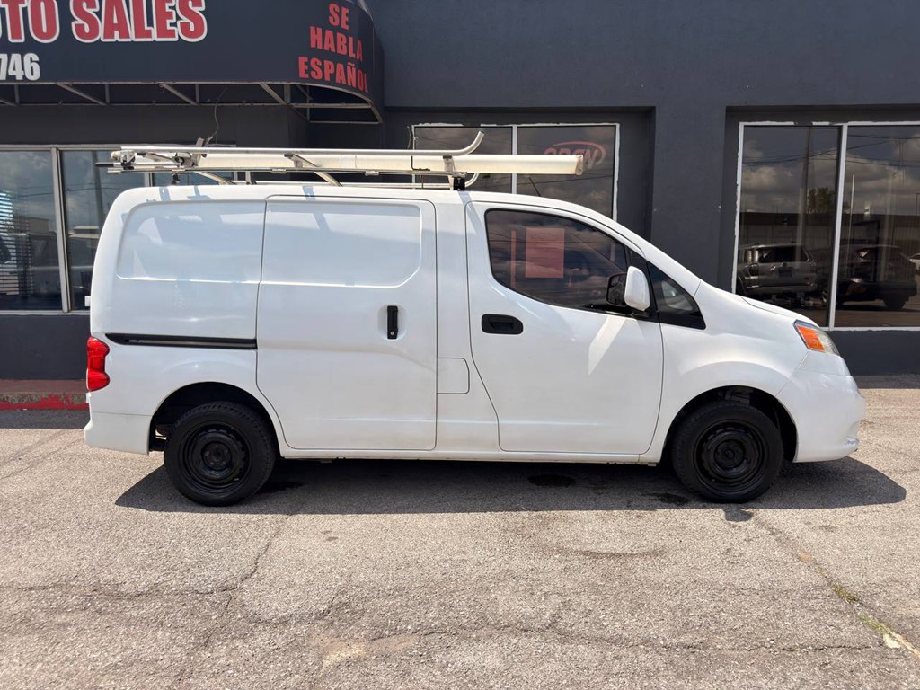 Photo 7 of this NISSAN NV200