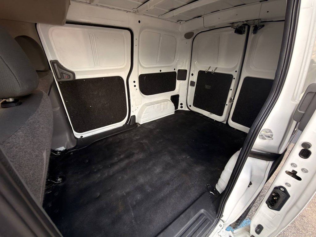 Photo 34 of this NISSAN NV200