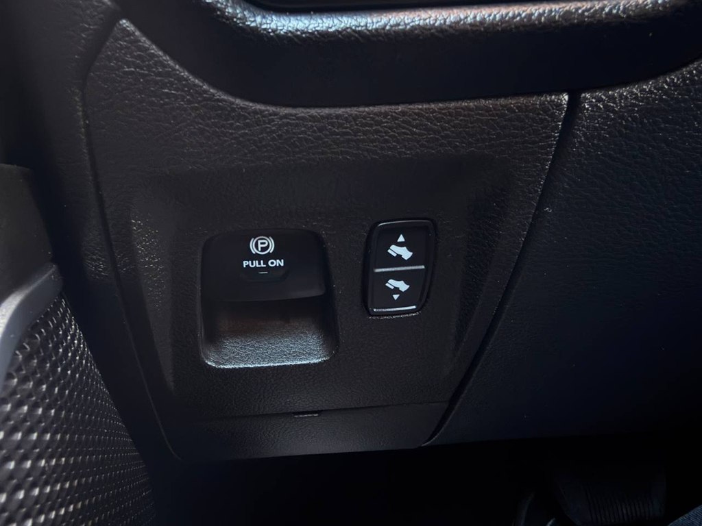 Photo 25 of this RAM 1500