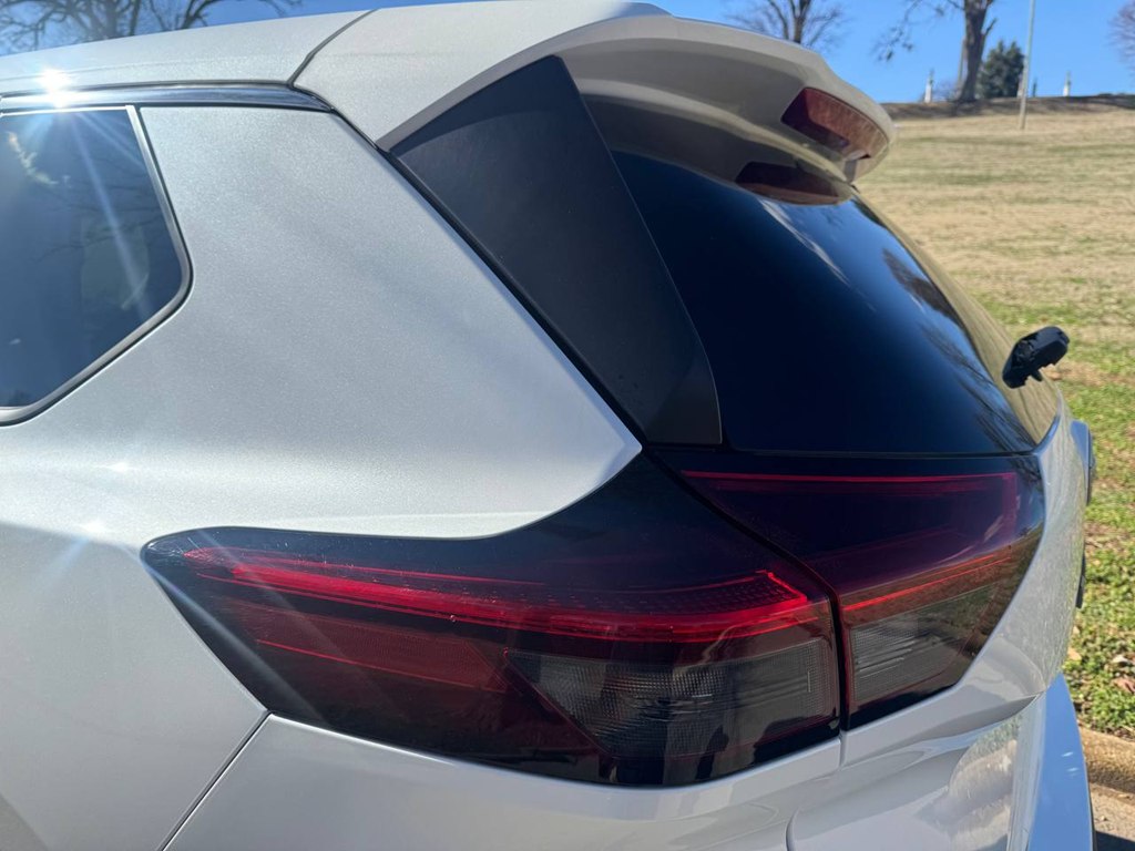Photo 15 of this NISSAN ROGUE