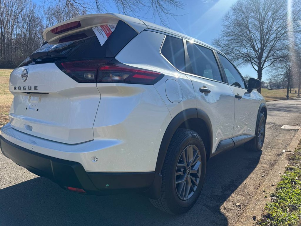 Photo 17 of this NISSAN ROGUE