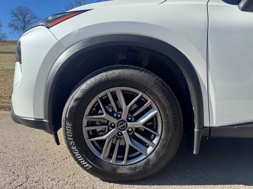 Photo 14 of this NISSAN ROGUE