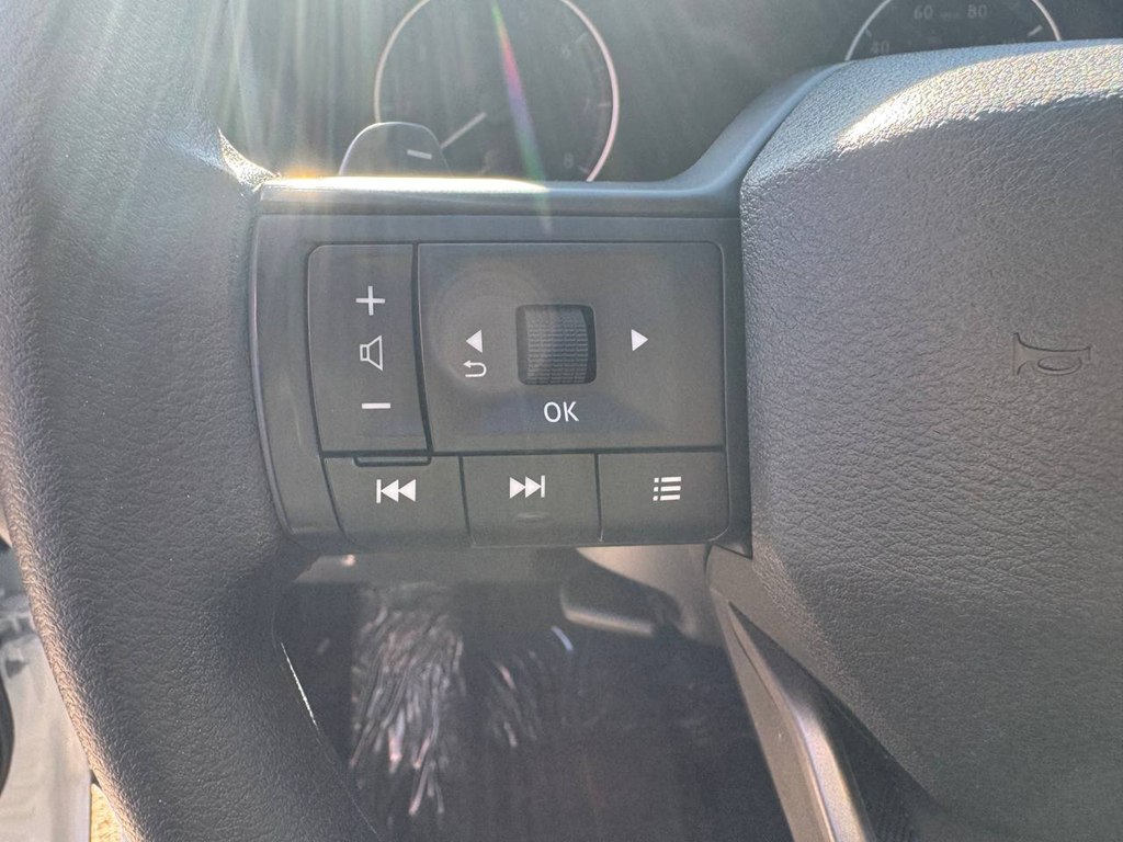 Photo 31 of this NISSAN ROGUE