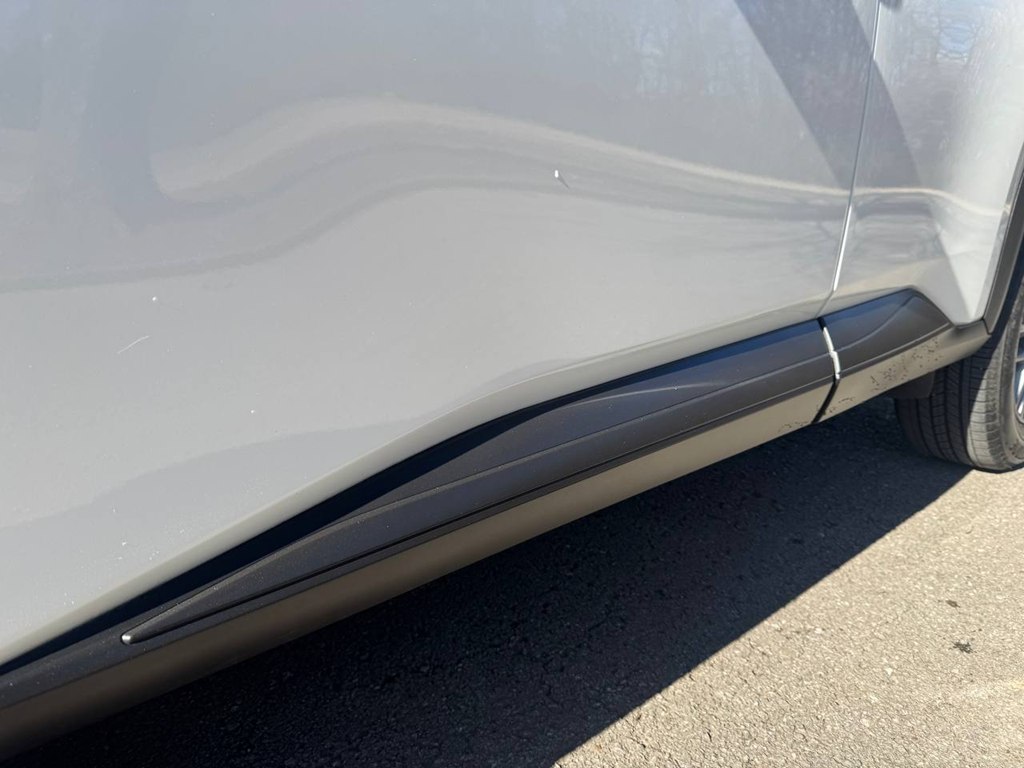 Photo 40 of this NISSAN ROGUE