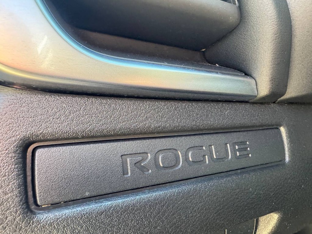 Photo 47 of this NISSAN ROGUE